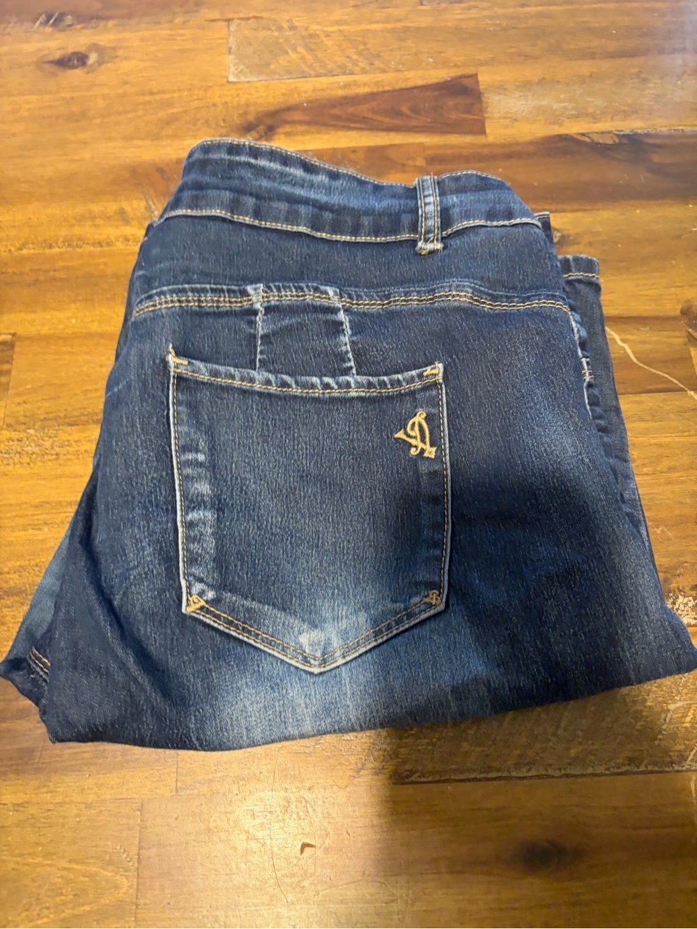 Women’s Dark Blue Denim shorts - Classic Pocket Style